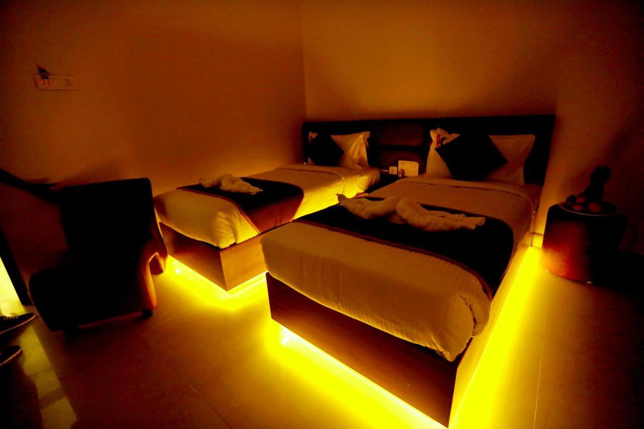 Hotel Kek Grand Park Ченай Екстериор снимка