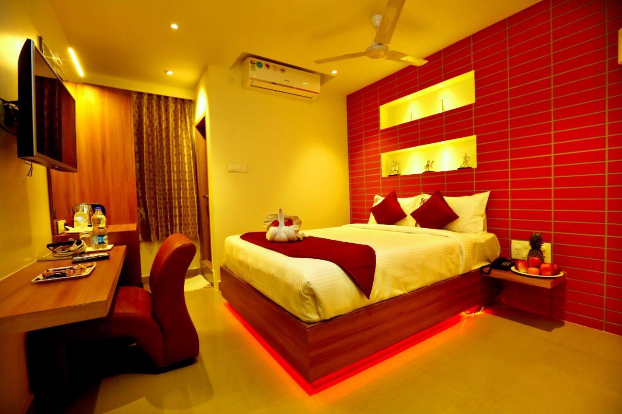 Hotel Kek Grand Park Ченай Екстериор снимка
