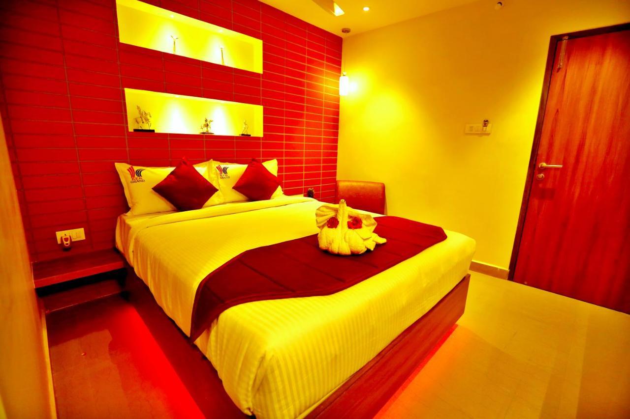 Hotel Kek Grand Park Ченай Екстериор снимка