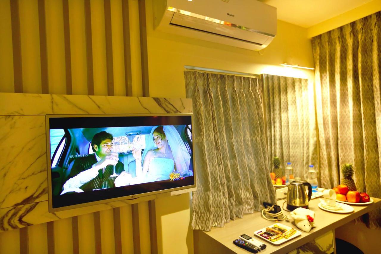 Hotel Kek Grand Park Ченай Екстериор снимка