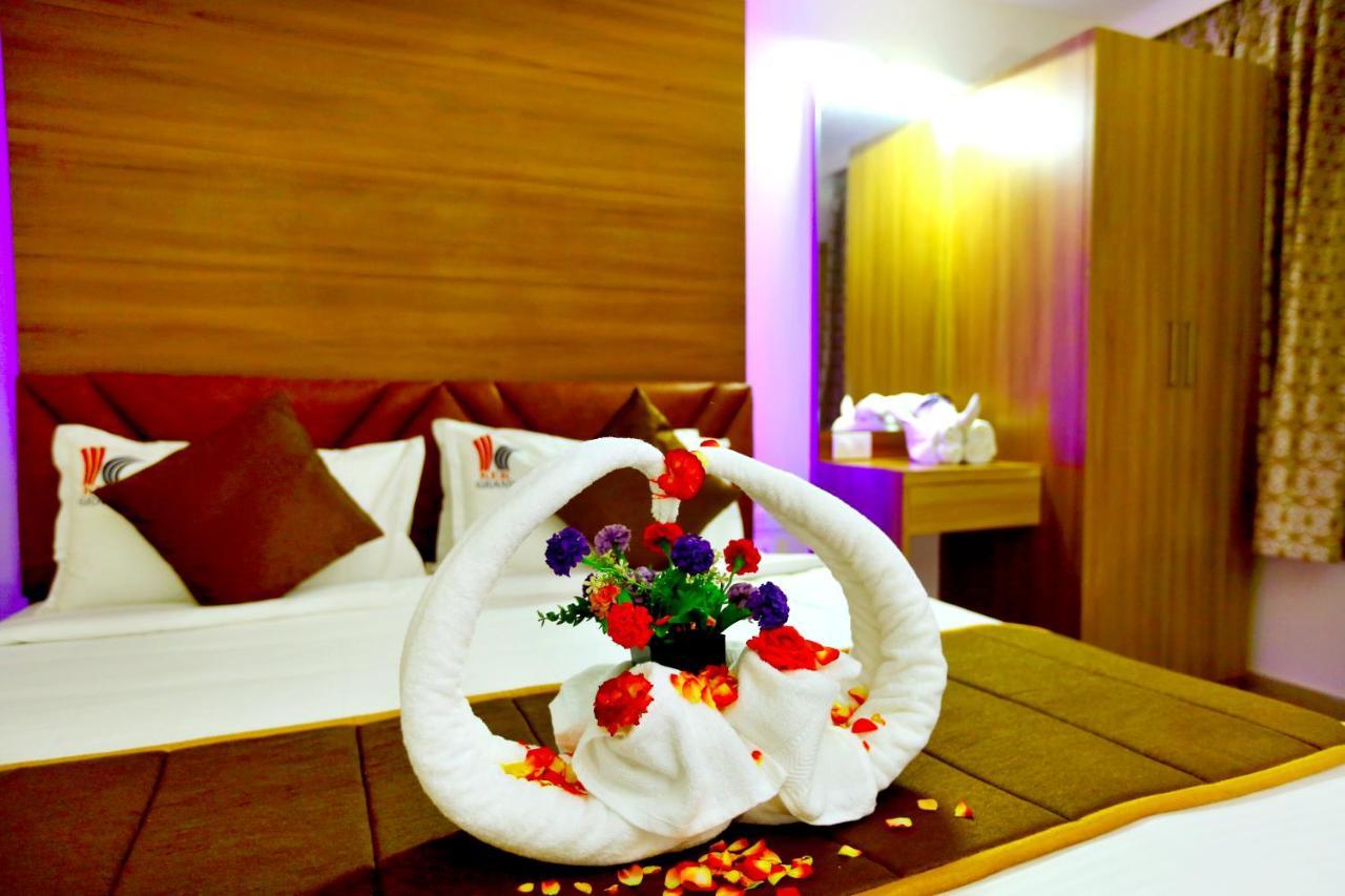 Hotel Kek Grand Park Ченай Екстериор снимка